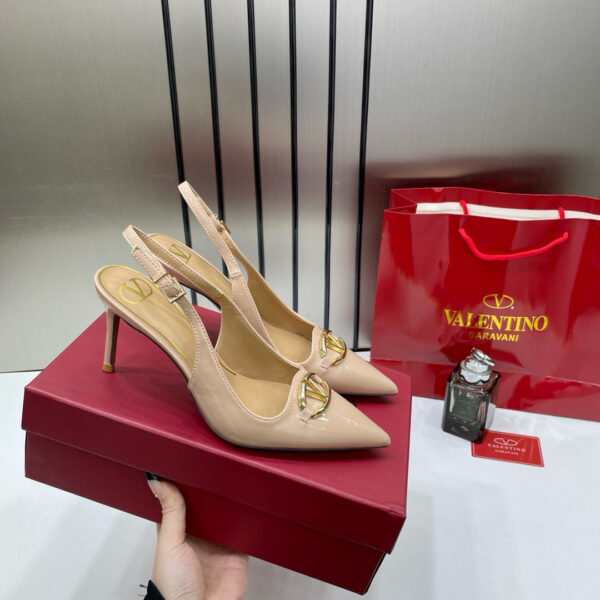 ⁦Valentino heels⁩ - الصورة ⁦2⁩