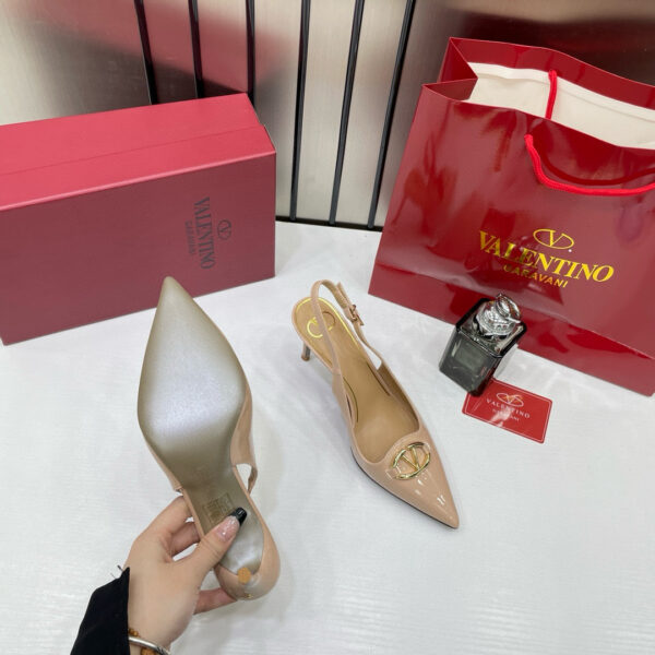 ⁦Valentino heels⁩ - الصورة ⁦4⁩