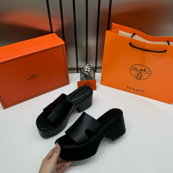 ⁦Hermes Sandal⁩ - الصورة ⁦4⁩