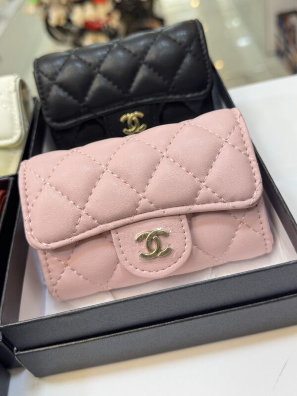 ⁦Chanel wallet with belt⁩ - الصورة ⁦6⁩