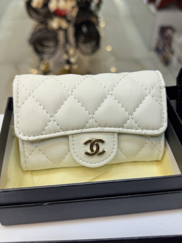 ⁦Chanel wallet with belt⁩ - الصورة ⁦2⁩