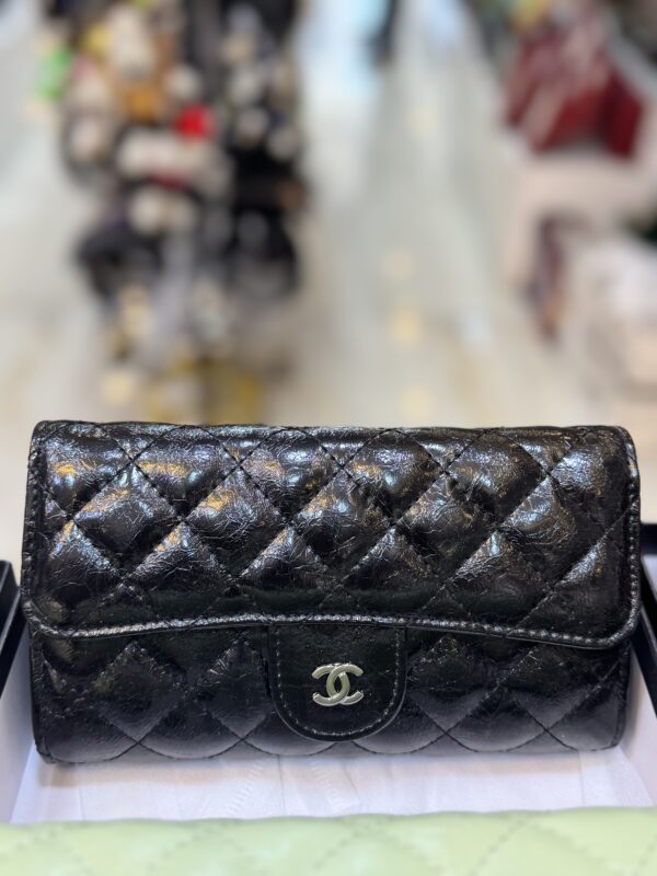 ⁦Chanel wallet with strap⁩ - الصورة ⁦8⁩