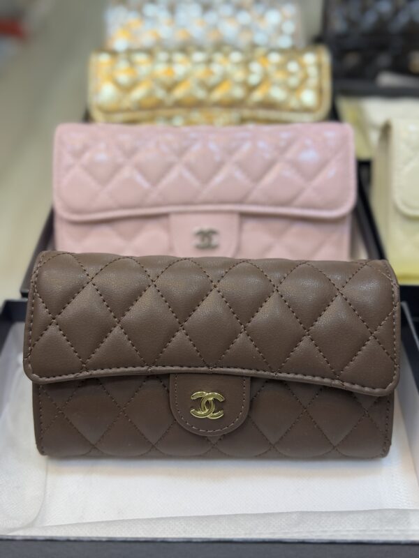 ⁦Chanel wallet with strap⁩ - الصورة ⁦11⁩