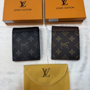 Lv men wallet