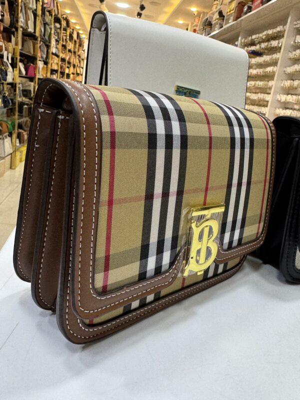 ⁦Burberry Bag⁩ - الصورة ⁦2⁩