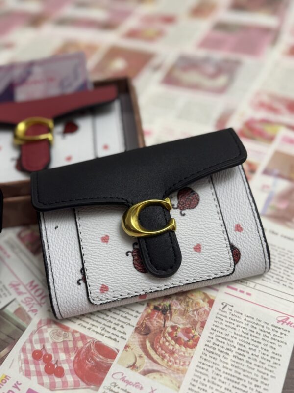 ⁦Coach Wallet⁩ - الصورة ⁦2⁩