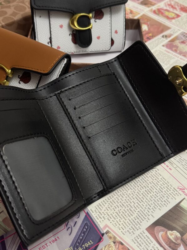 ⁦Coach Wallet⁩ - الصورة ⁦5⁩
