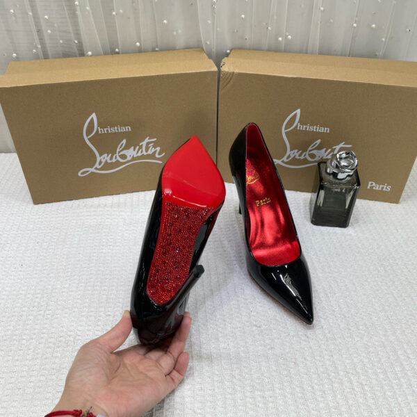 christian louboutin Heels