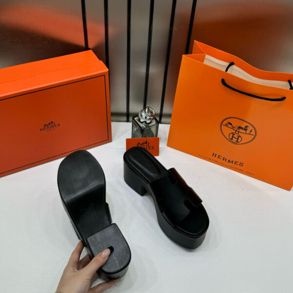 ⁦Hermes Sandal⁩ - الصورة ⁦3⁩