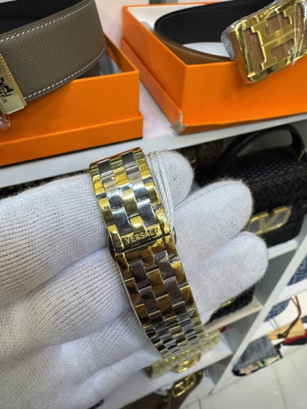 ⁦Versace watch⁩ - الصورة ⁦4⁩