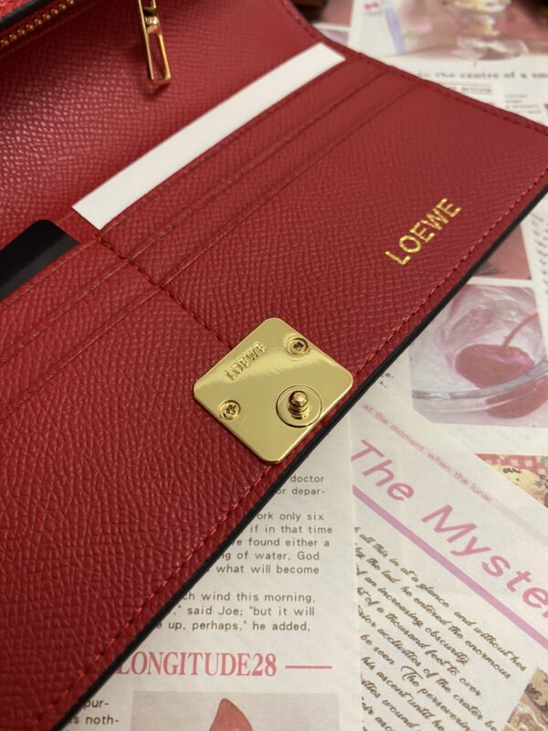⁦Loewe Wallet⁩ - الصورة ⁦4⁩