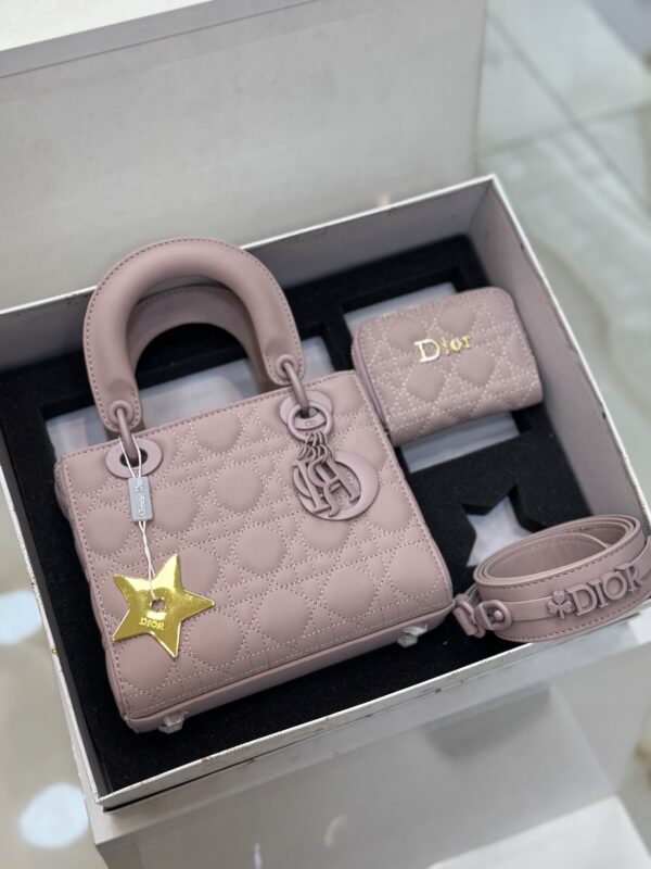 ⁦Package lady Dior Master⁩ - الصورة ⁦9⁩