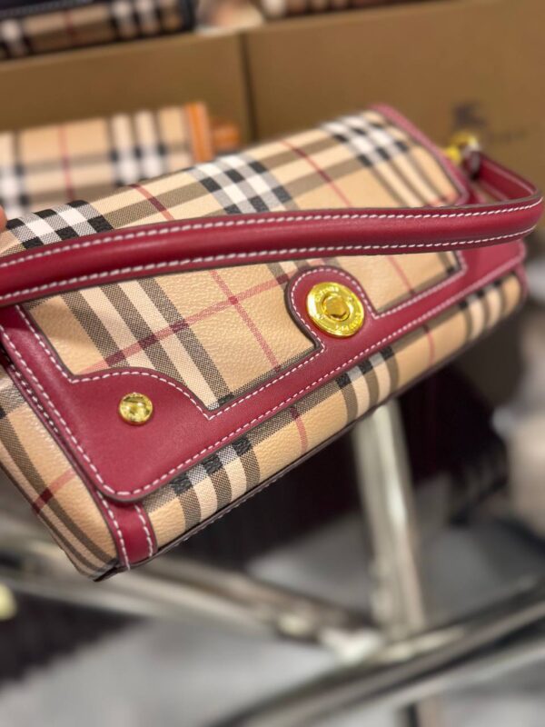 ⁦Burberry Bag⁩ - الصورة ⁦9⁩
