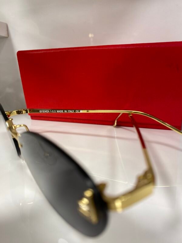 ⁦Fendi Sunglasses⁩ - الصورة ⁦3⁩