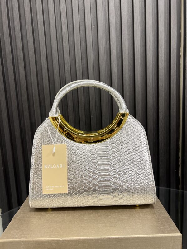 ⁦Bvlgari bag⁩ - الصورة ⁦3⁩