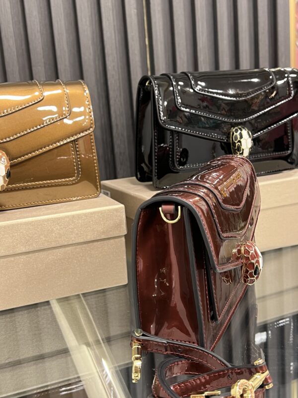 ⁦Bvlgari bag⁩ - الصورة ⁦3⁩