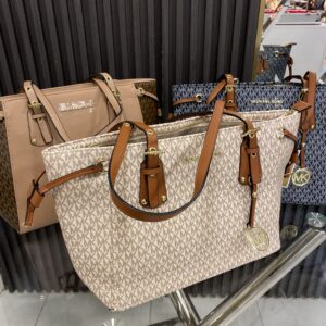 Micheal Kors Bag