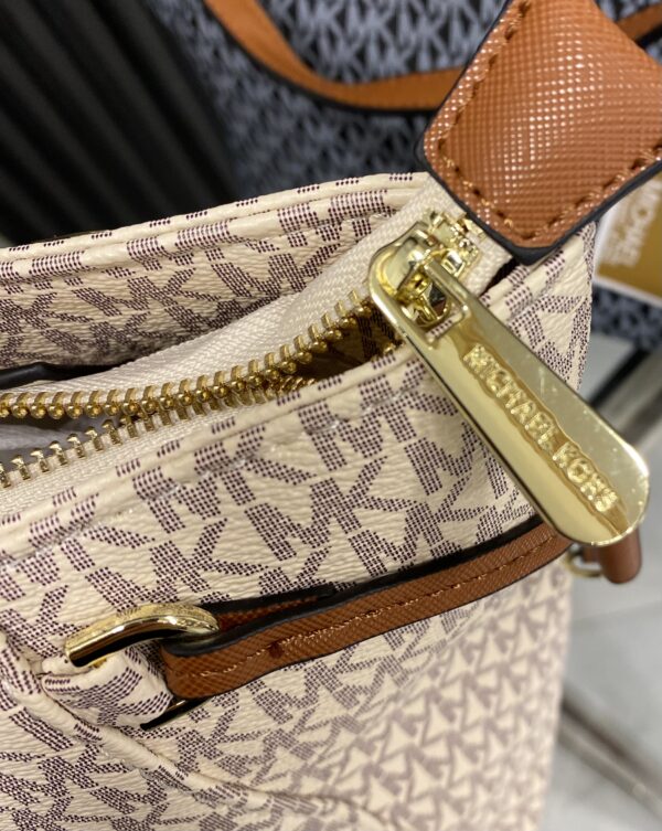 ⁦Micheal Kors Bag⁩ - الصورة ⁦6⁩