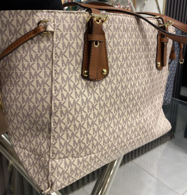 ⁦Micheal Kors Bag⁩ - الصورة ⁦8⁩