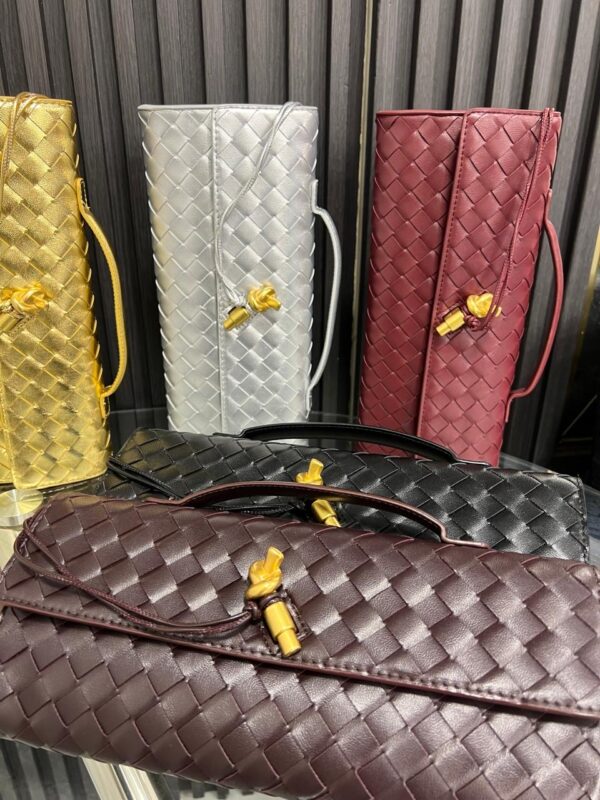 ⁦Bottega bag⁩ - الصورة ⁦2⁩