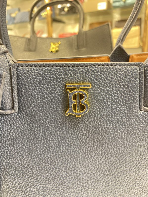 ⁦Burberry Bag⁩ - الصورة ⁦8⁩