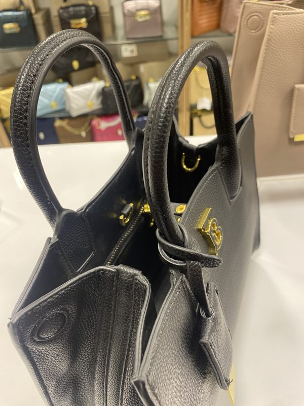 ⁦Burberry Bag⁩ - الصورة ⁦7⁩
