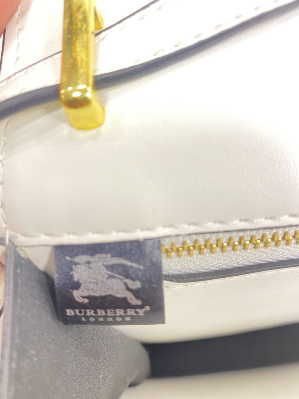 ⁦Burberry Bag⁩ - الصورة ⁦6⁩