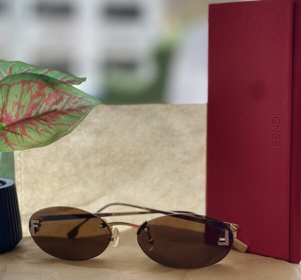 ⁦Fendi Sunglasses⁩ - الصورة ⁦2⁩