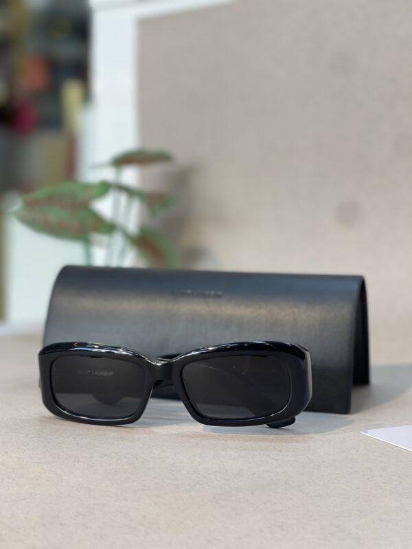 ⁦saint laurent Sunglasses⁩ - الصورة ⁦3⁩