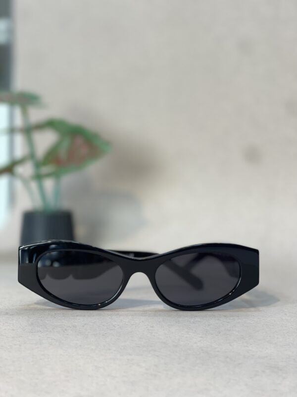 ⁦Versace sunglasses⁩ - الصورة ⁦2⁩