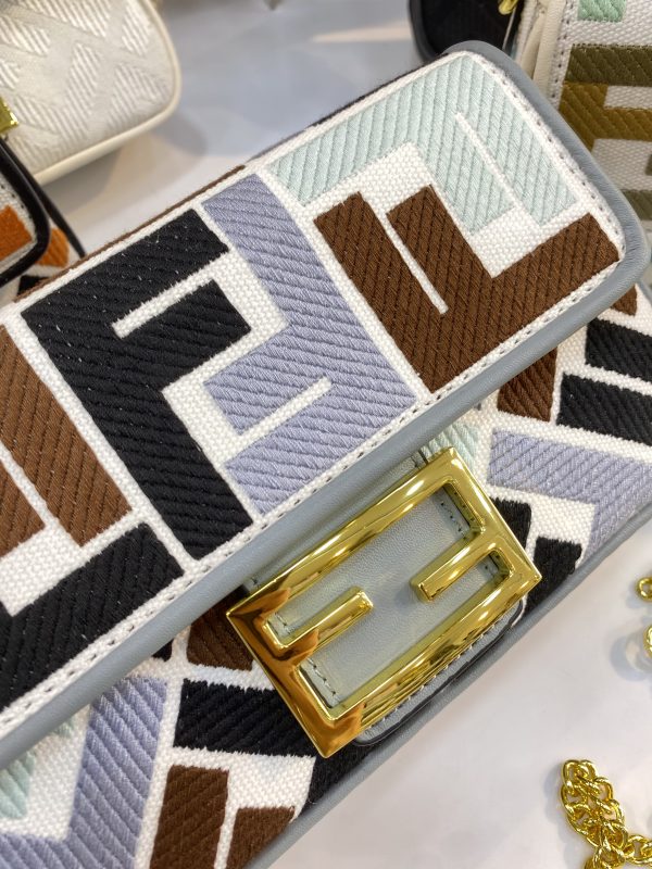 ⁦Fendi Bag⁩ - الصورة ⁦9⁩