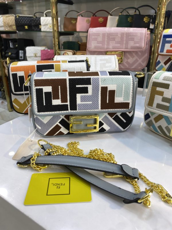 ⁦Fendi Bag⁩ - الصورة ⁦10⁩