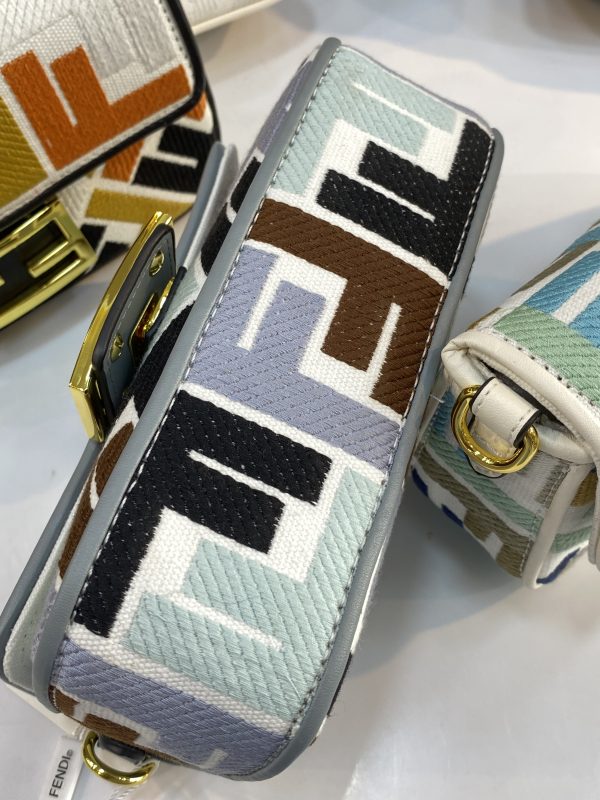 ⁦Fendi Bag⁩ - الصورة ⁦13⁩