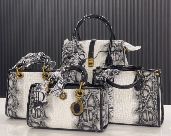⁦Bags⁩ - الصورة ⁦2⁩