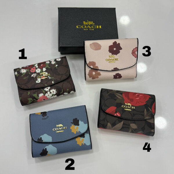 ⁦Coach wallet⁩ - الصورة ⁦4⁩