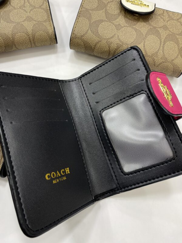⁦Coach Wallet⁩ - الصورة ⁦2⁩
