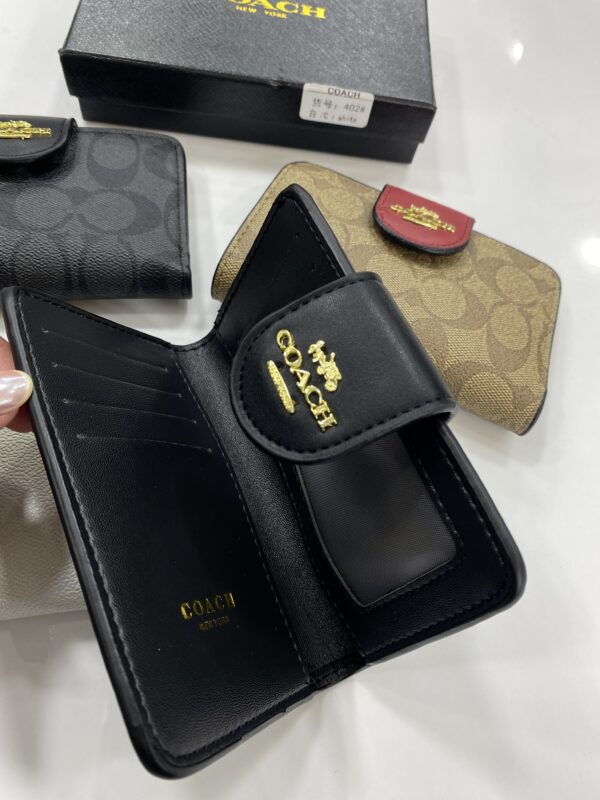 ⁦Coach Wallet⁩ - الصورة ⁦2⁩