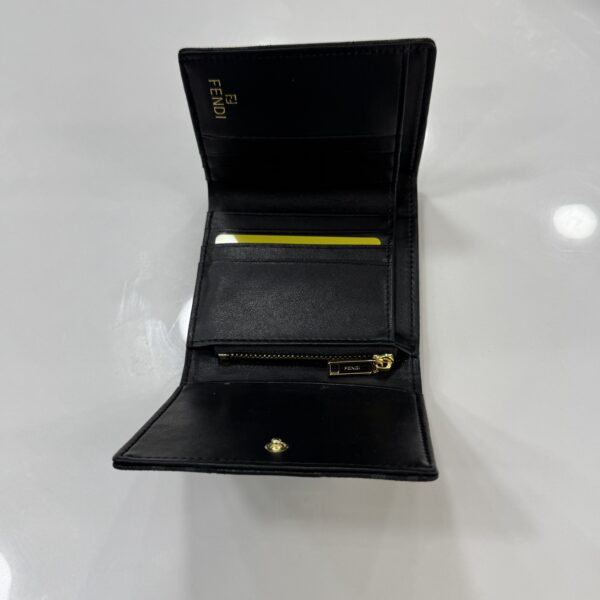 ⁦Fendi Wallet⁩ - الصورة ⁦2⁩