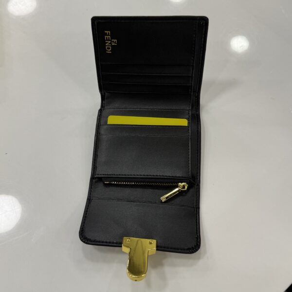 ⁦Fendi Wallet⁩ - الصورة ⁦2⁩