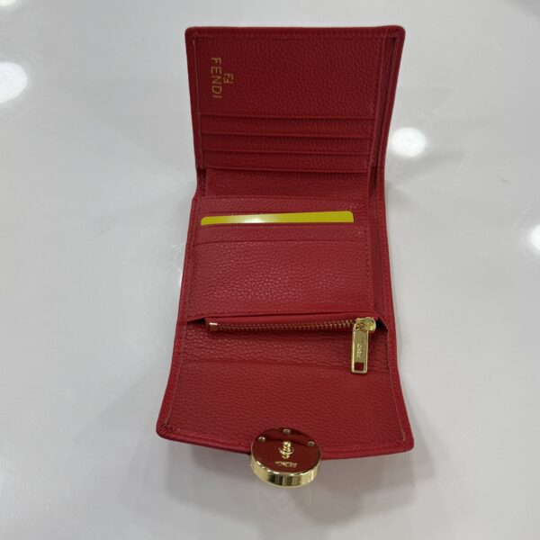 ⁦Fendi Wallet⁩ - الصورة ⁦2⁩