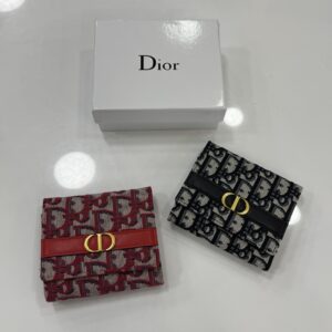 Dior wallet