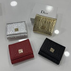 Dior wallet
