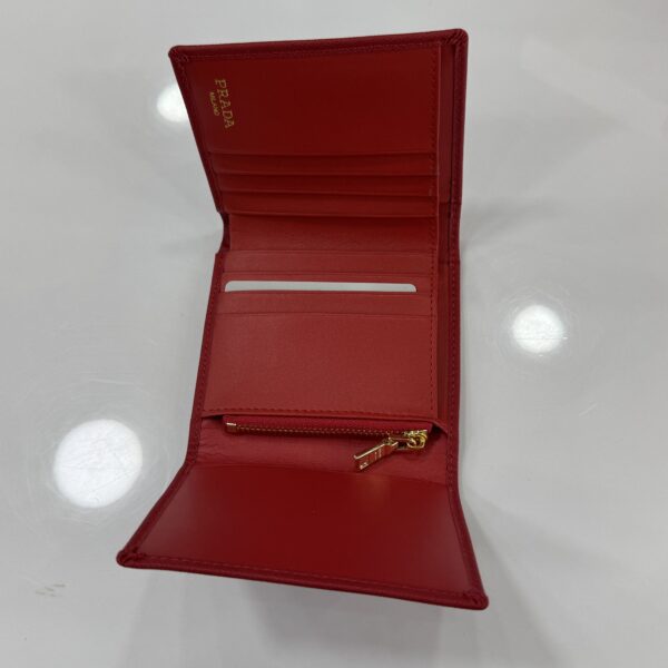 ⁦Prada wallet⁩ - الصورة ⁦2⁩