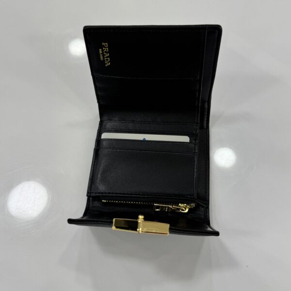 ⁦Prada wallet⁩ - الصورة ⁦2⁩