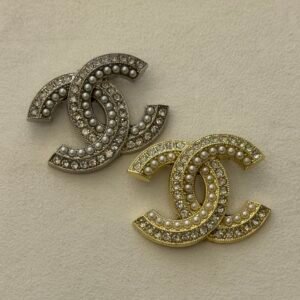 Chanel brosh