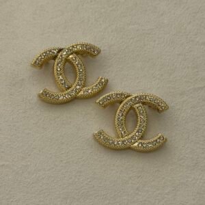 Chanel brosh