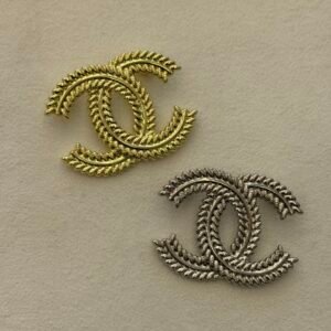Chanel brosh