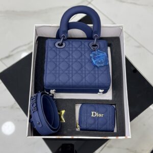 Dior Package