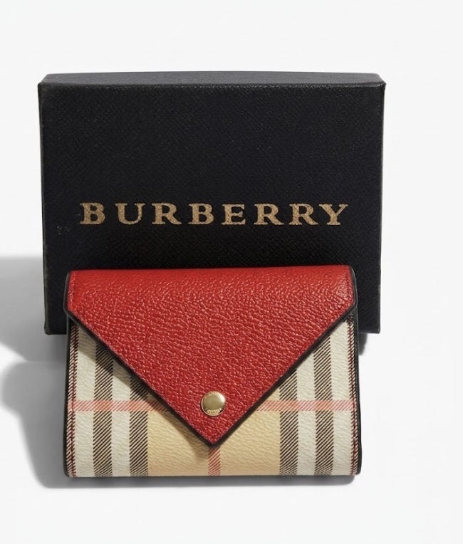 BURBERRY - الصورة 4
