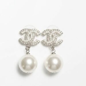 Chanel earring